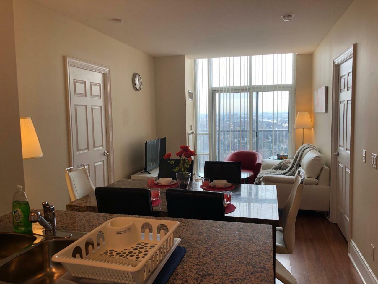 Kashaneh at Meridian Vaughan Bagian luar foto